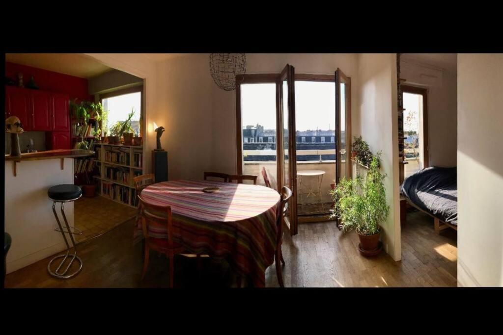 Le Charme De Montmartre A Ciel Ouvert Parijs Buitenkant foto
