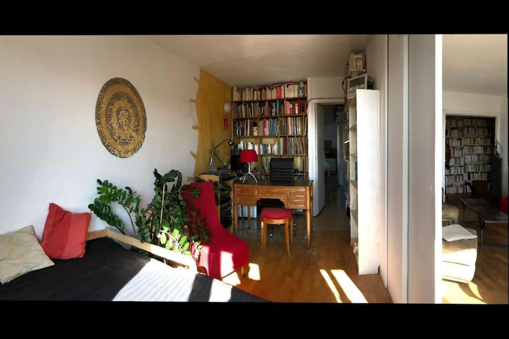 Le Charme De Montmartre A Ciel Ouvert Parijs Buitenkant foto